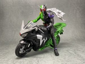 S.H.フィギュアーツ 仮面ライダーダブルのバイク ハードボイルダーの写真